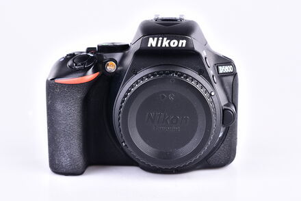 Nikon D5600 tělo bazar