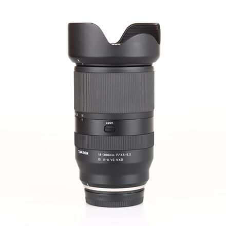 Tamron 18-300 mm f/3,5-6,3 Di III-A VC VXD pro Fujifilm X bazar