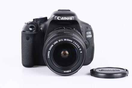 Canon EOS 600D + 18-55 mm IS II bazar