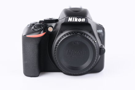 Nikon D3500 tělo bazar