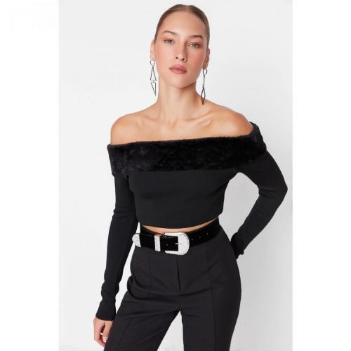 Trendyol Black Plush Detailed Crop Blouse