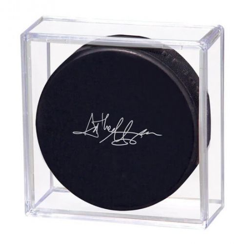 Obal na puk Ultra Pro - Regulation Puck UV Holder