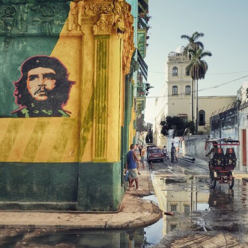 Roxana Labagnara Umělecká fotografie Grafitti  (La Habana Vieja), Roxana Labagnara, (40 x 40 cm)