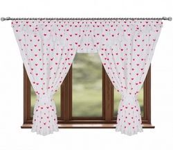 Komplet na okno se srdíčky