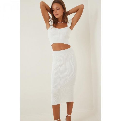 Happiness İstanbul Women's White Knitwear Crop Skirt Set