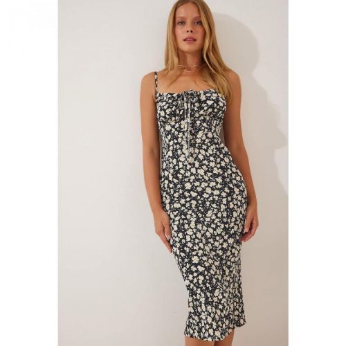 Happiness İstanbul Women's Black Floral Slit Knitted Dress