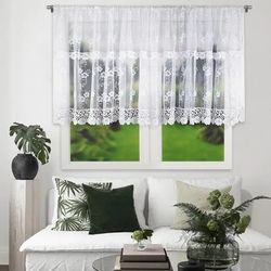 Hotová záclona na okno s krajkou