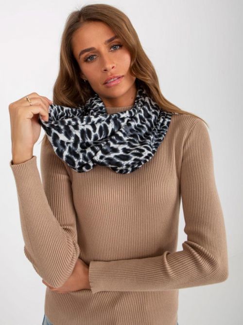 Ladies' gray leopard scarf