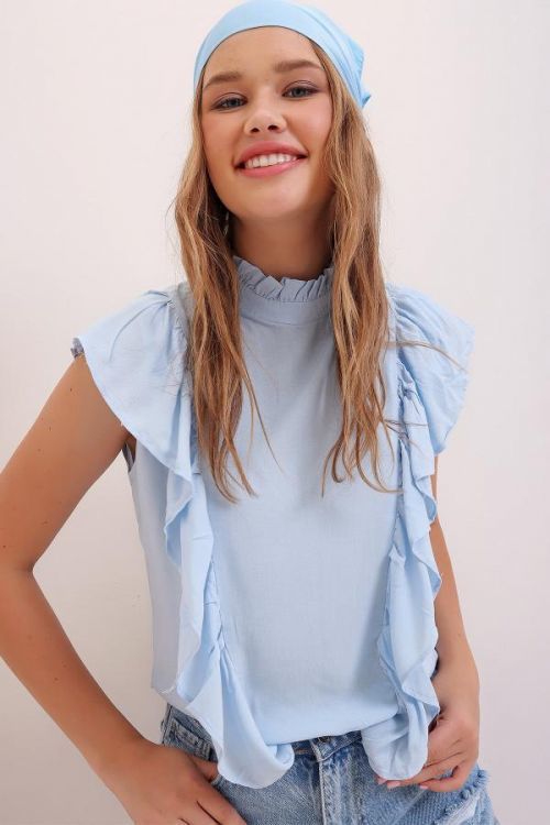 Trend Alaçatı Stili Women's Blue Collar And Sleeves Frilly Woven Blouse