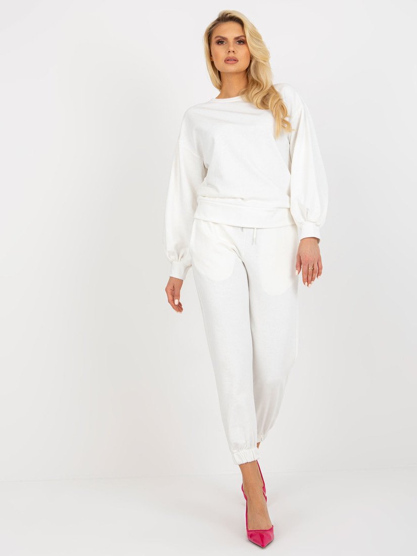 SMETANOVÁ SOUPRAVA S PRŮSTŘIHEM NA ZÁDECH -EM-KMPL-637.26P-ECRU Velikost: S/M