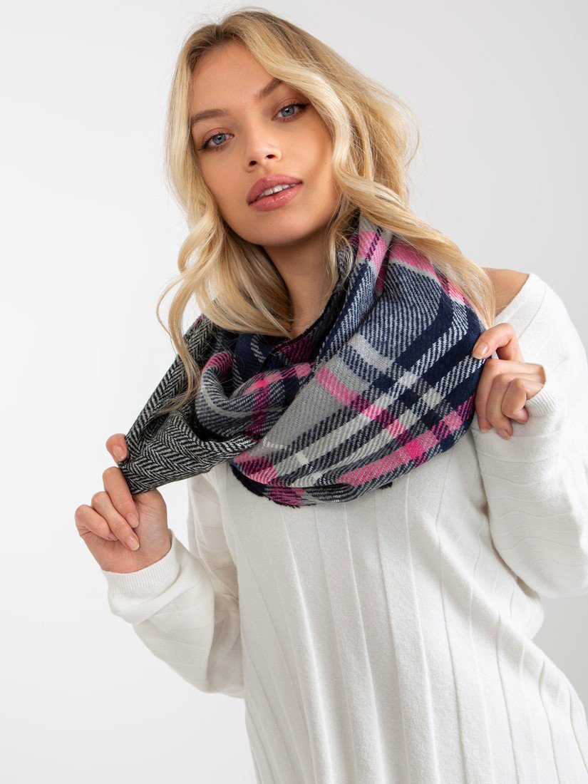 Gray and pink women's checkered winter snood