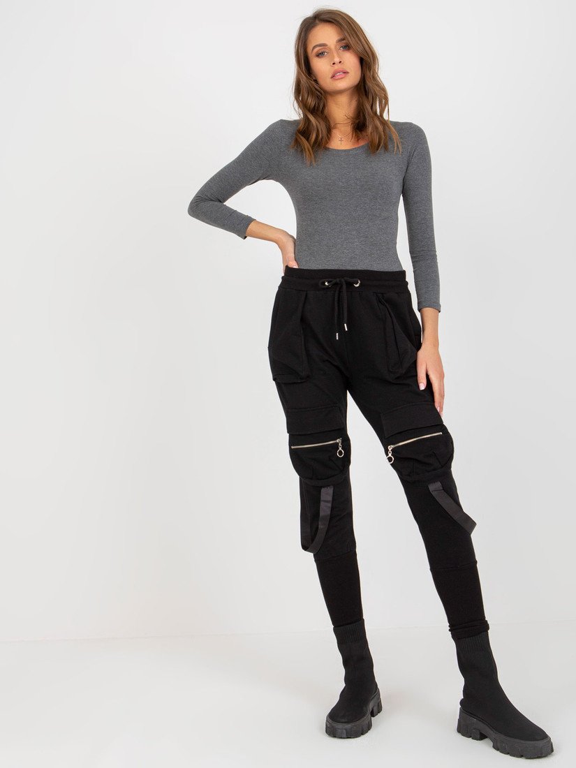 Black women's cargo tracksuit bottoms