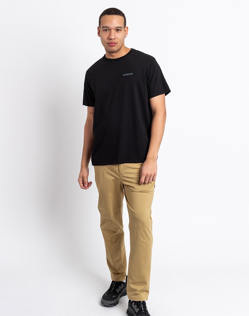 Patagonia Fitz Roy Icon Responsibili-Tee Ink Black S