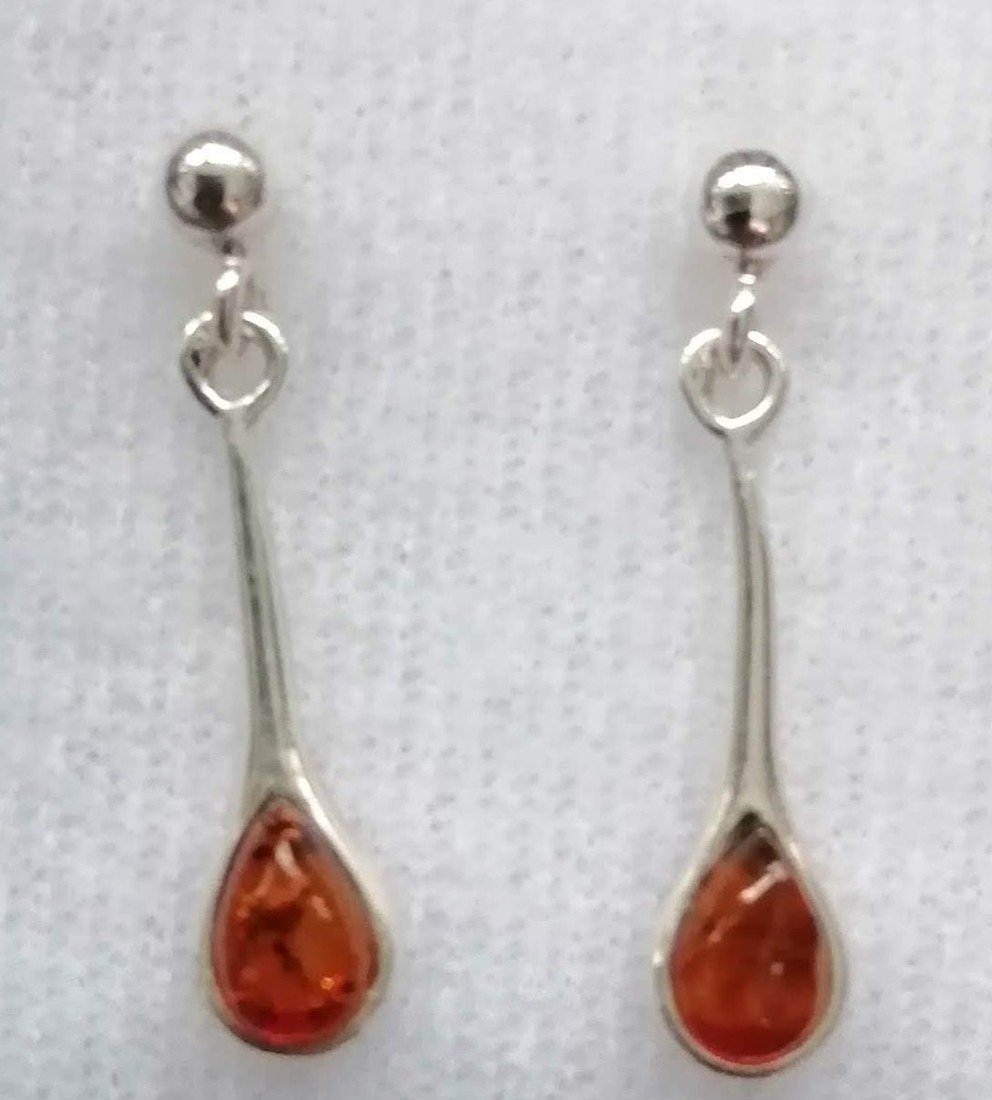 Stříbrné visací náušnice zdobené jantarem