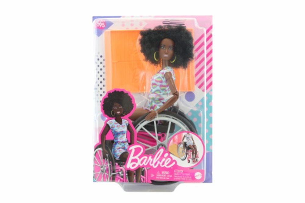 Mattel Barbie Modelka na invalidním vozíku v overalu se srdíčky - 194 HJT14