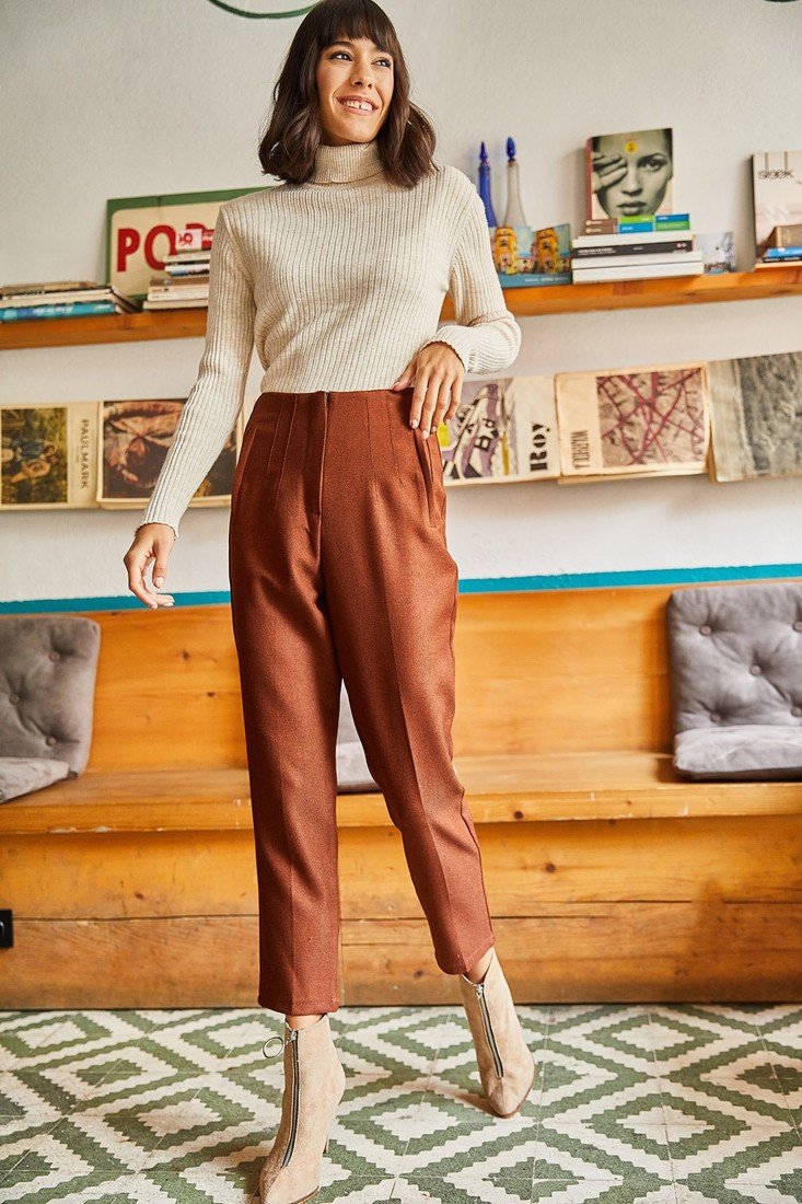 Olalook Pants - Brown - Carrot pants