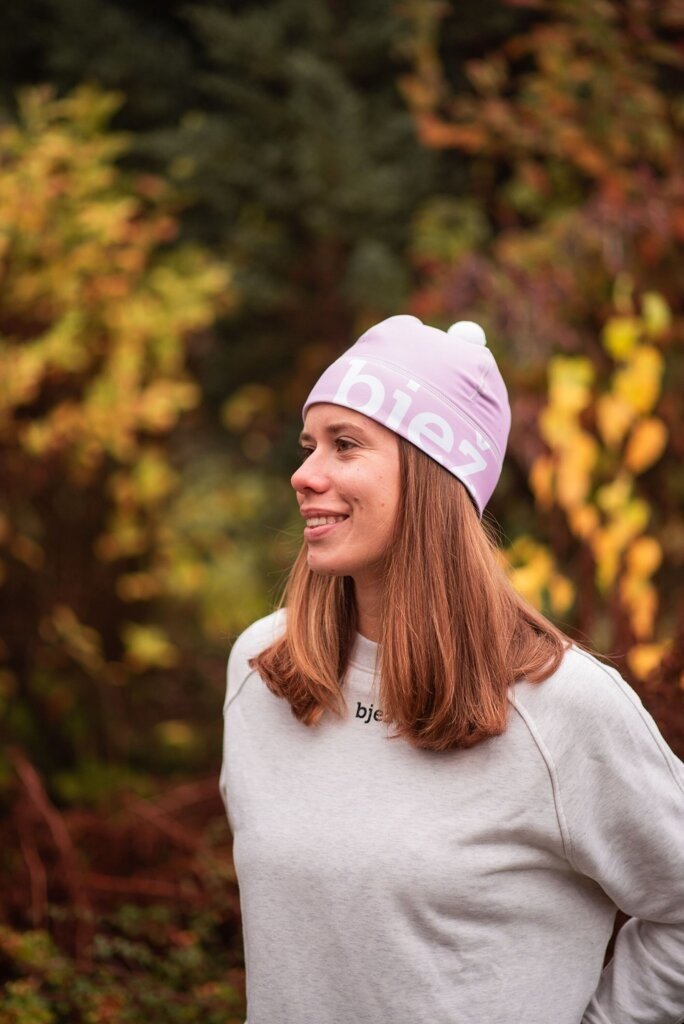 Sportovní čepice bjež světle fialová s