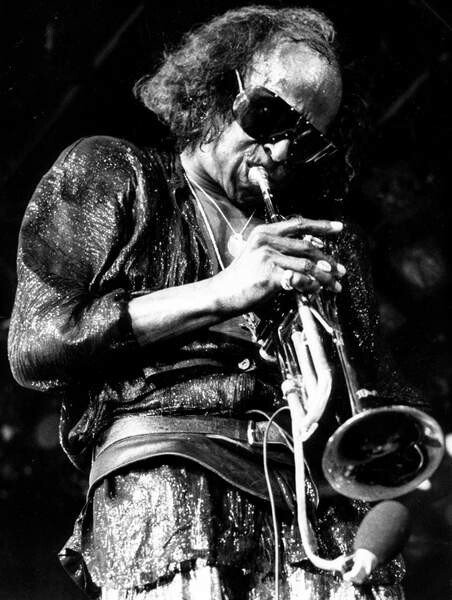 BRIDGEMAN IMAGES Umělecká fotografie Miles Davis in Montreux, 1986, (30 x 40 cm)