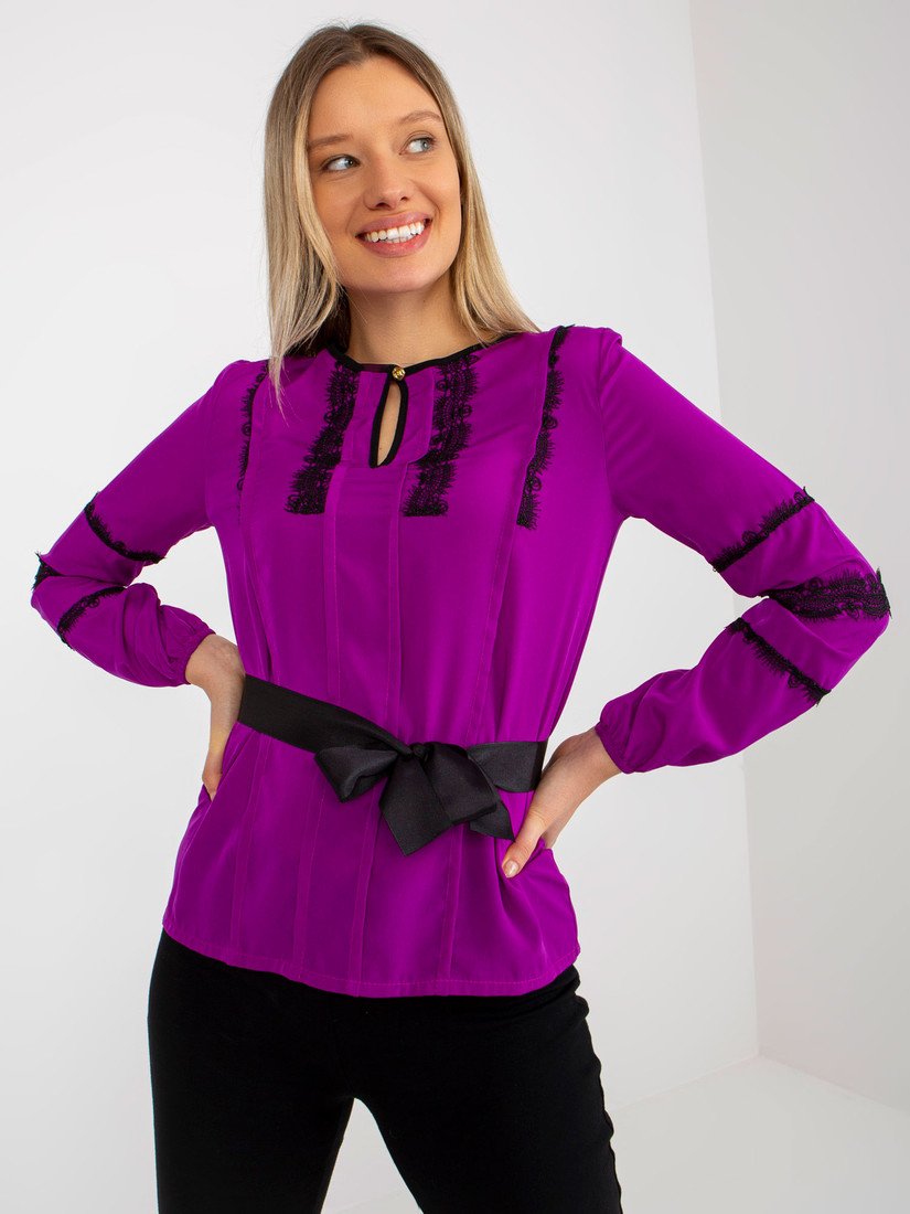 FIALOVÁ HALENKA S KRAJKOU A PÁSKEM LK-BZ-506122.35X-VIOLET Velikost: 36