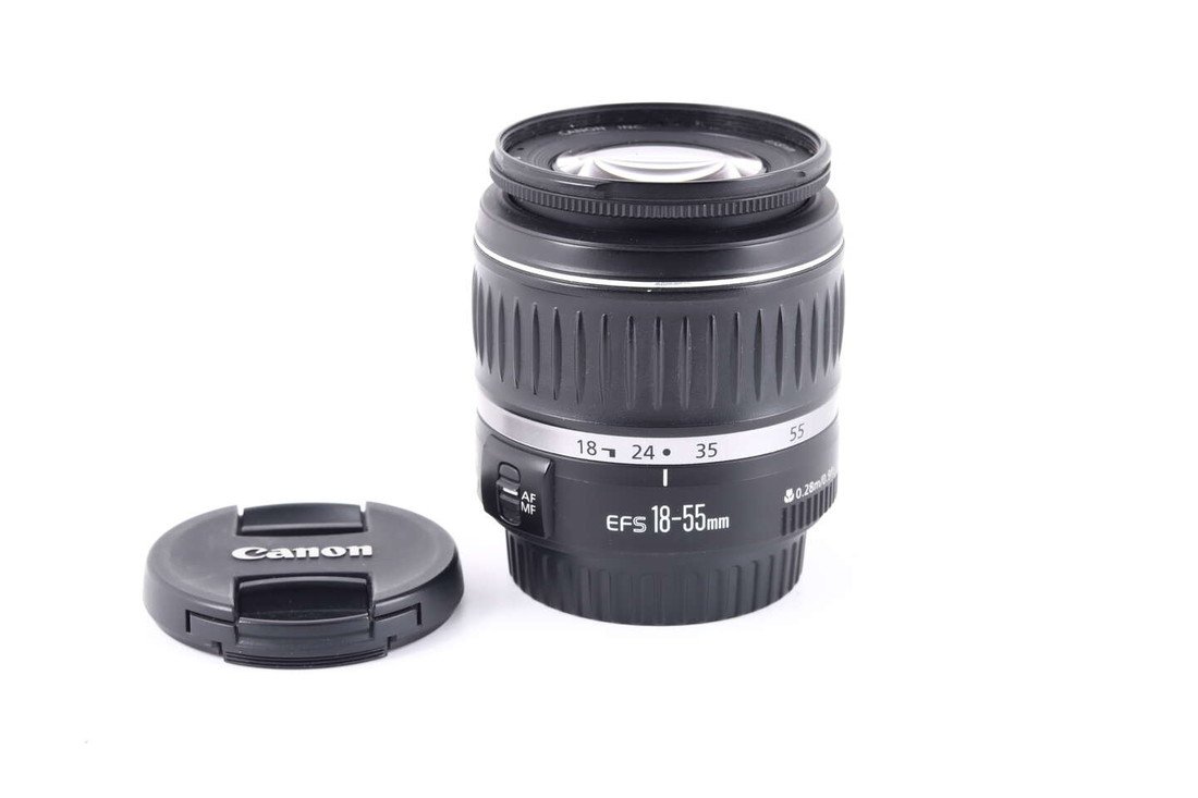 Canon EF-S 18-55 mm f/3,5-5,6 II bazar