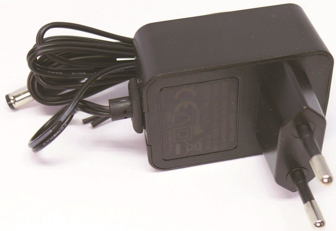 Síťový adaptér EA-28A pro kalkulačky SHARP EL-1750V a EL-1611V