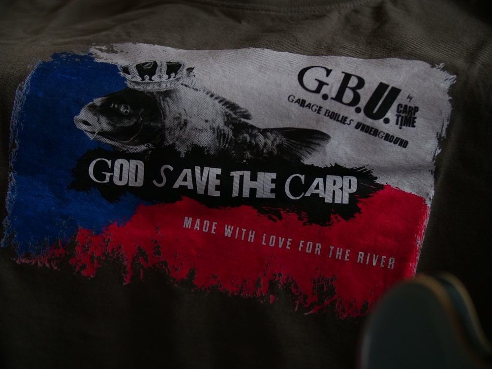 G.B.U. Tričko God Save The Carp - L