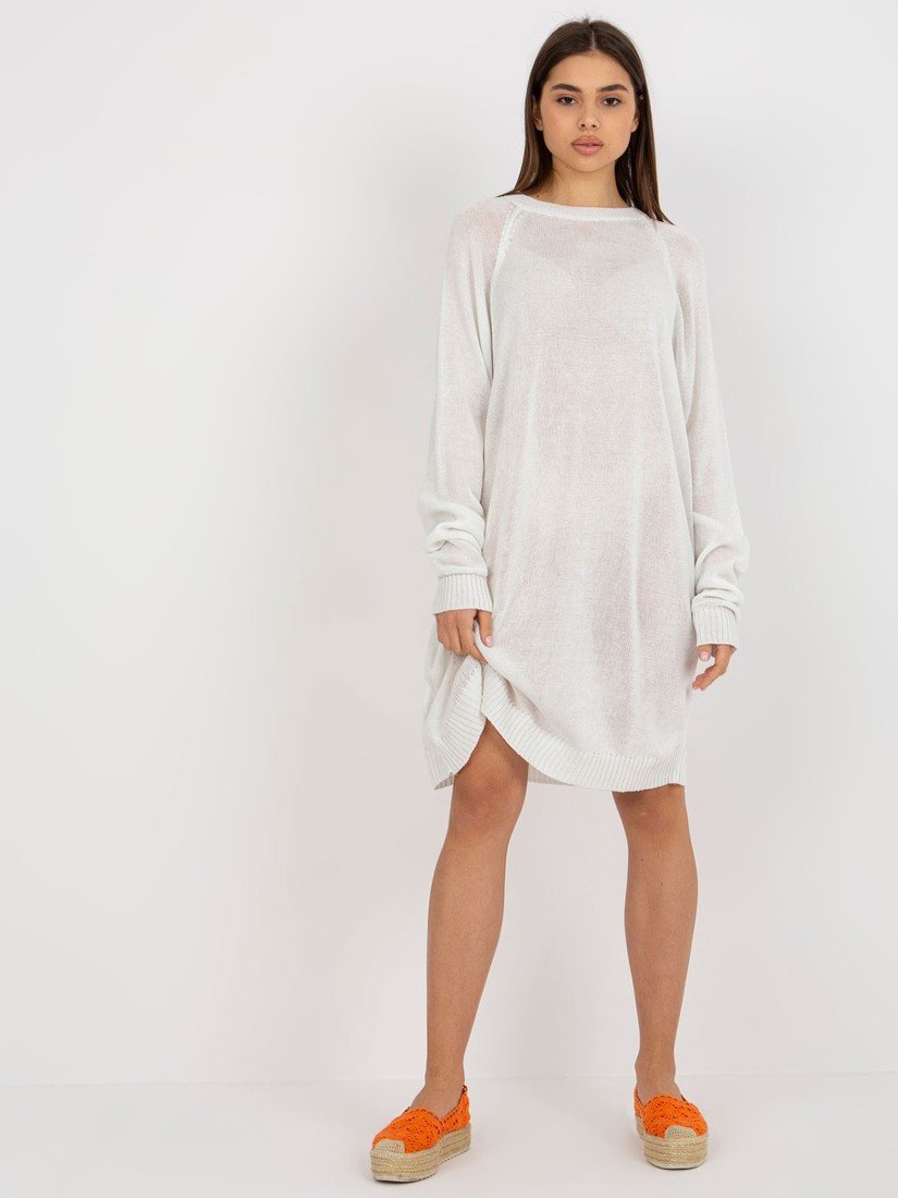 Bílé svetrové oversize šaty BA-SW-9005.36P-white Velikost: ONE SIZE
