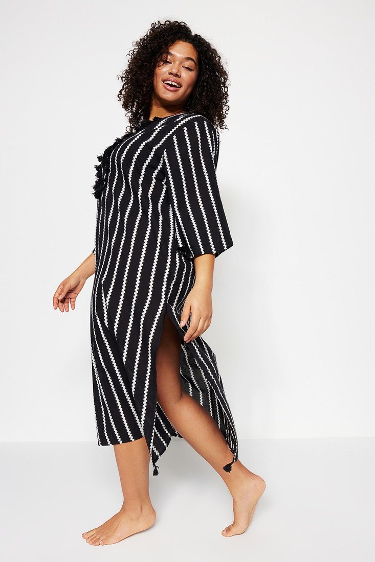 Trendyol Curve Plus Size Kimono & Kaftan - Black - Striped
