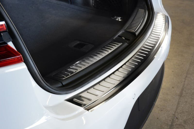 Ochranná lišta hrany kufru Porsche Macan 2014- (matná)