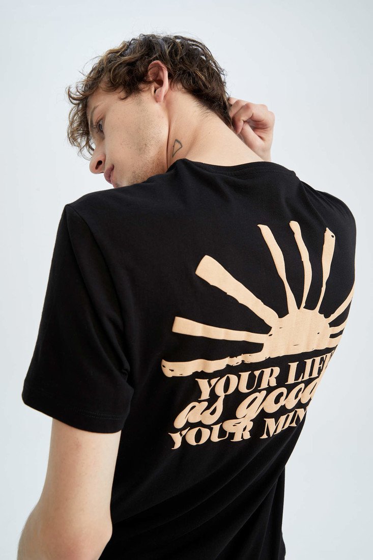 DEFACTO Regular Fit Crew Neck T-Shirt