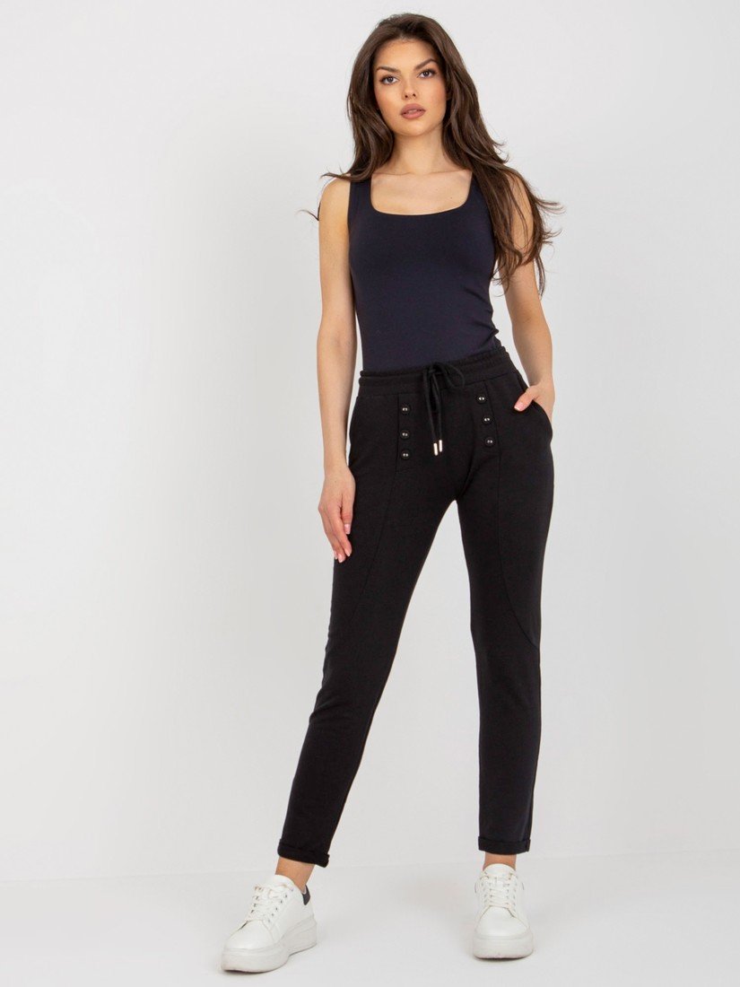 Černé dámské tepláky s ozdobnými knoflíky -RV-DR-8692.21-černé Velikost: S/M