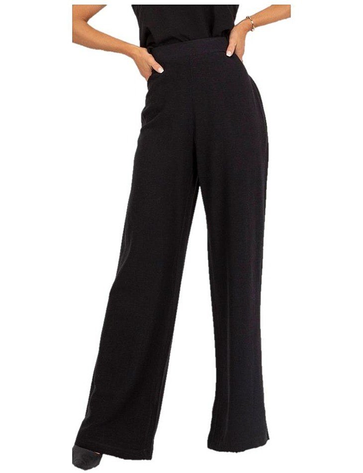 černé široké kalhoty