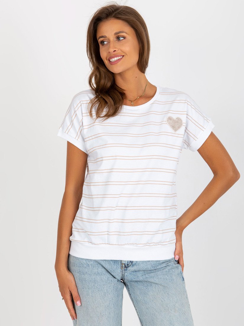 Bílo-béžové pruhované tričko se srdíčkem -RV-BZ-8619.94 Velikost: S/M