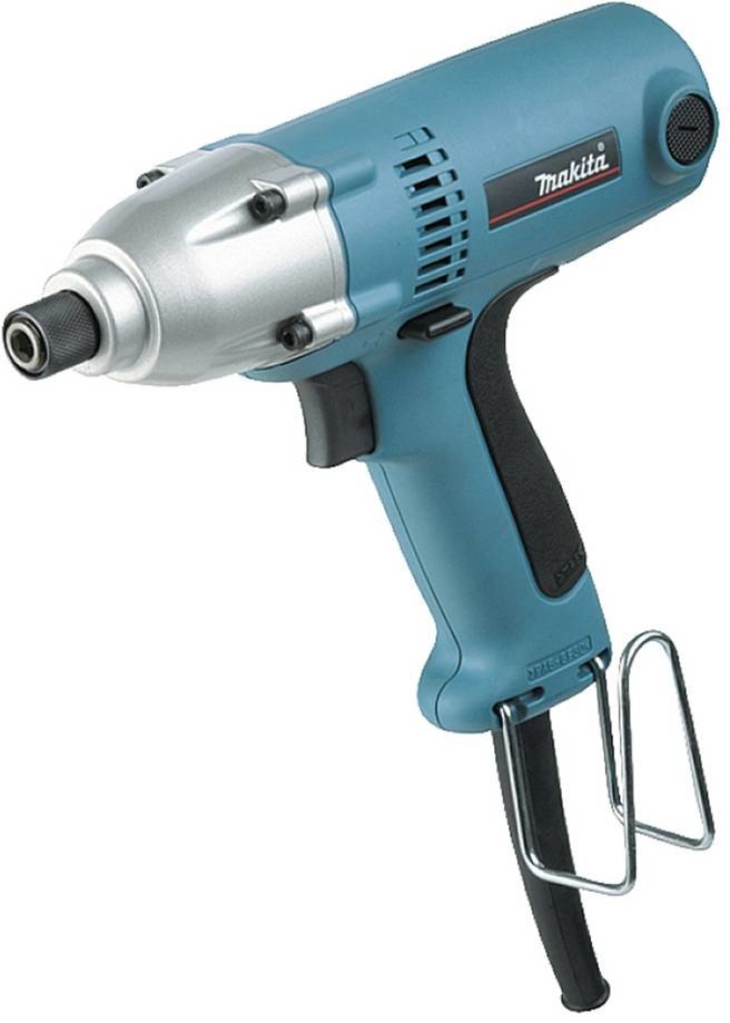 Makita  -příklepová vrtačka 270 W kufřík