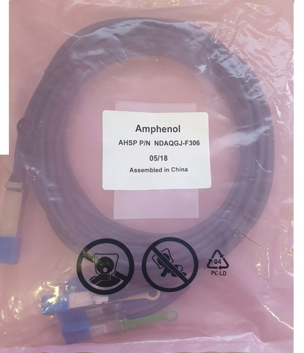 Kabel Amphenol Q-4S-100G QSFP28 Na 4xSFP28 3,5M