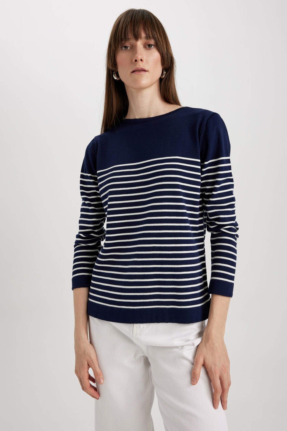 DEFACTO Regular Fit Crew Neck Sweater