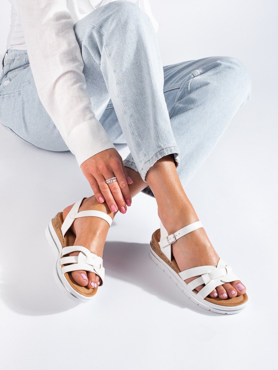 Trendy  sandály bílé dámské na klínku