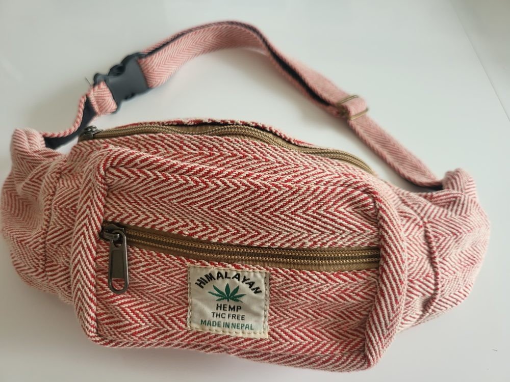 Konopná nastavitelná taška do pasu - červená