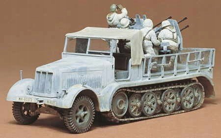 Tamiya 35050 German Half Track Sdkfz 7/1