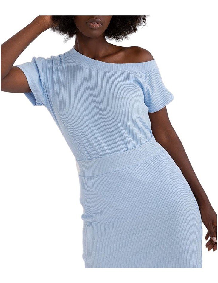 Světle modré triko s krátkým rukávem