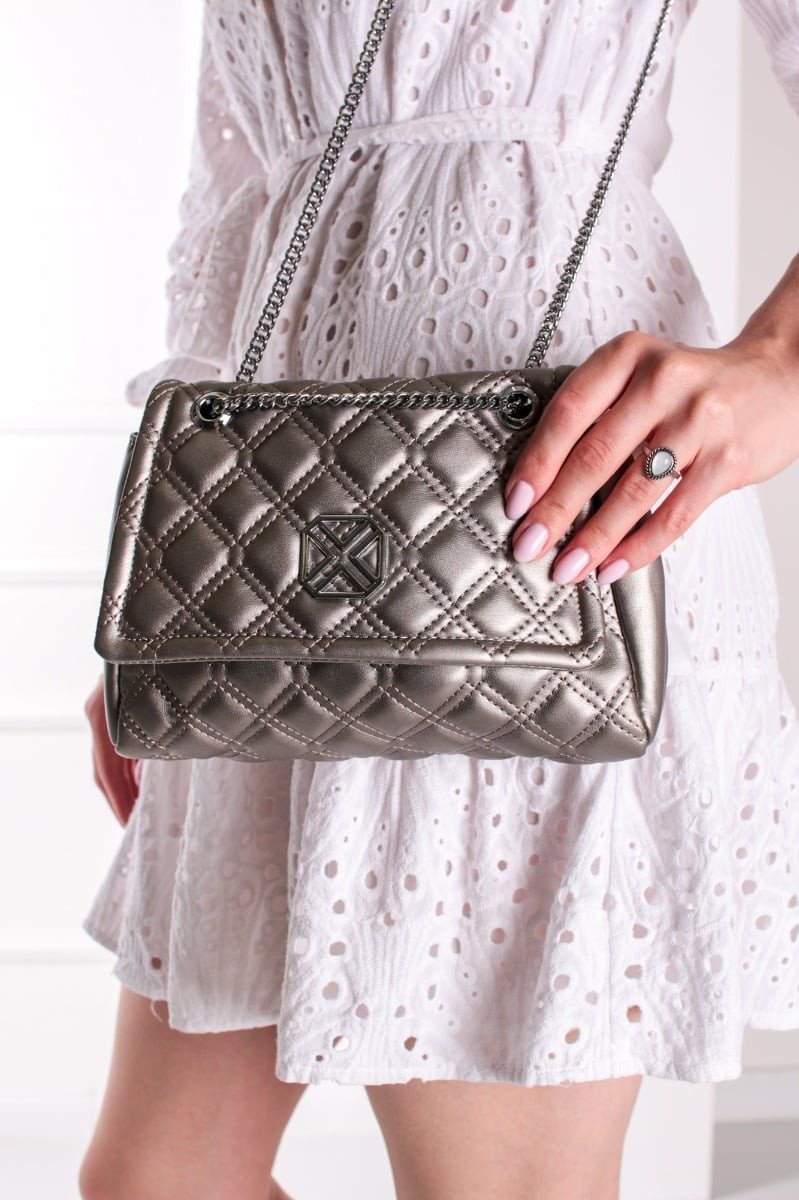 Tmavě stříbrná prošívaná crossbody kabelka 184213