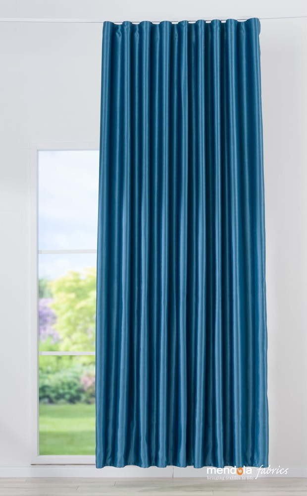 Modrý zatemňovací závěs 140x260 cm Canyon – Mendola Fabrics