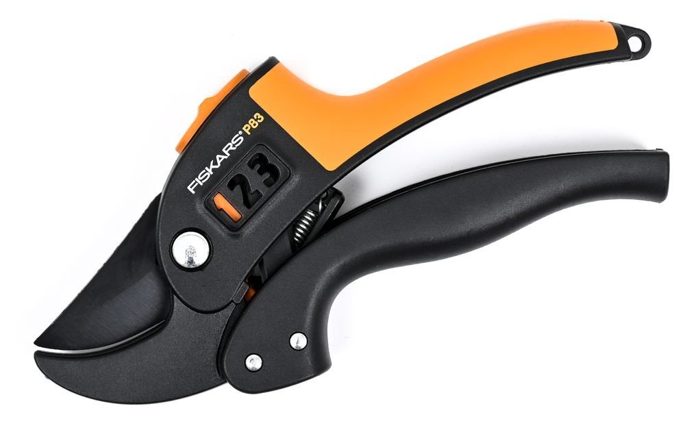 Fiskars Ruční zahradní nůžky Fiskars PowerStep P83 1000575