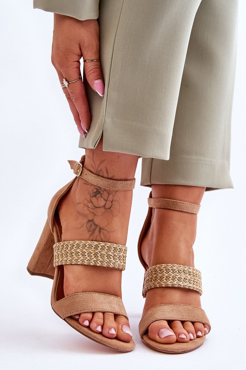 semišové sandálové s pleteným páskem na patě Camel Roselia