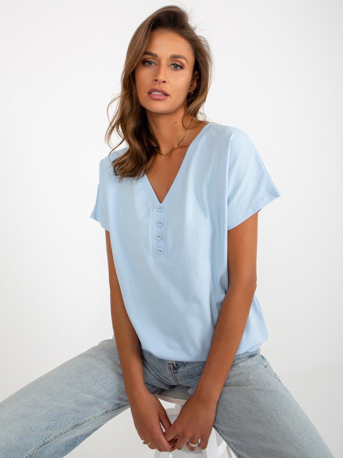 Světle modrá základní halenka s krátkým rukávem
