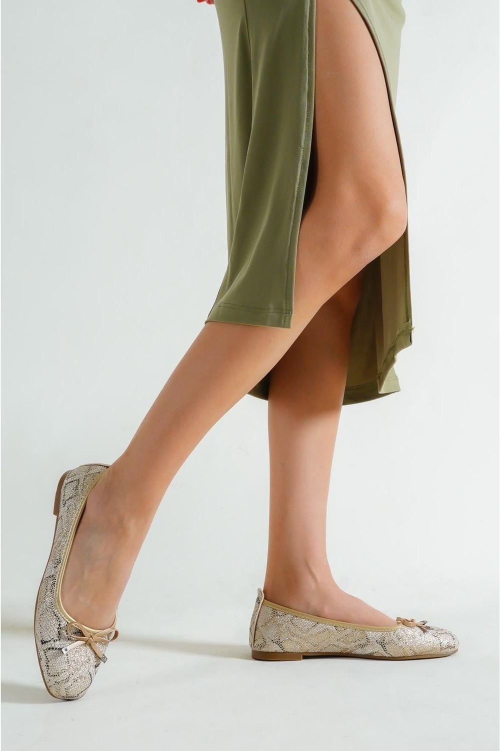 Capone Outfitters Ballerina Flats - Gold - Flat