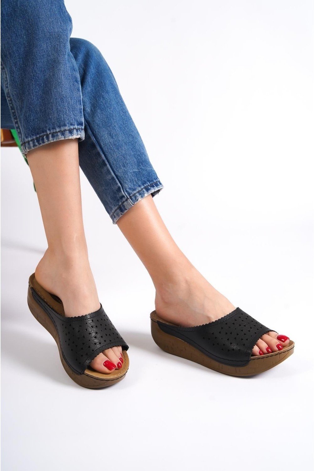 Capone Outfitters Mules - Black - Wedge