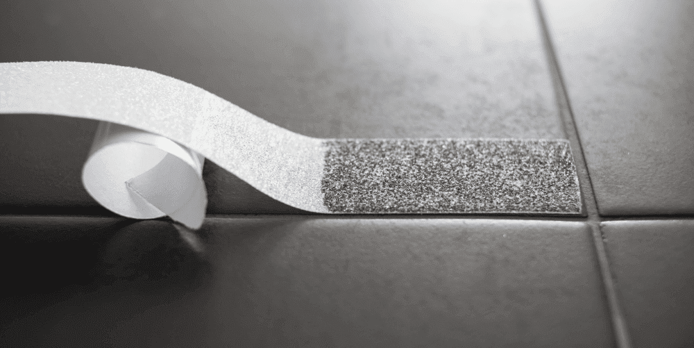 Voděodolná protiskluzová transparentní páska Aquasafe 50 Páska Aquasafe, Délka: 48,5 m, Šíře: 48 mm, Kód: 18103