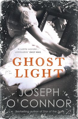 Ghost Light (O'Connor Joseph)(Paperback / softback)