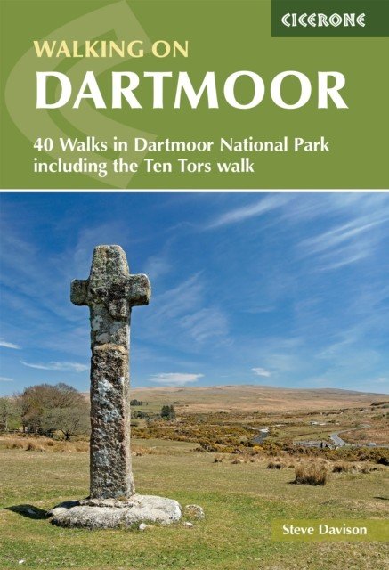 Walking on Dartmoor - 40 Walks in Dartmoor National Park including a Ten Tors walk (Davison Steve)(Paperback / softback)